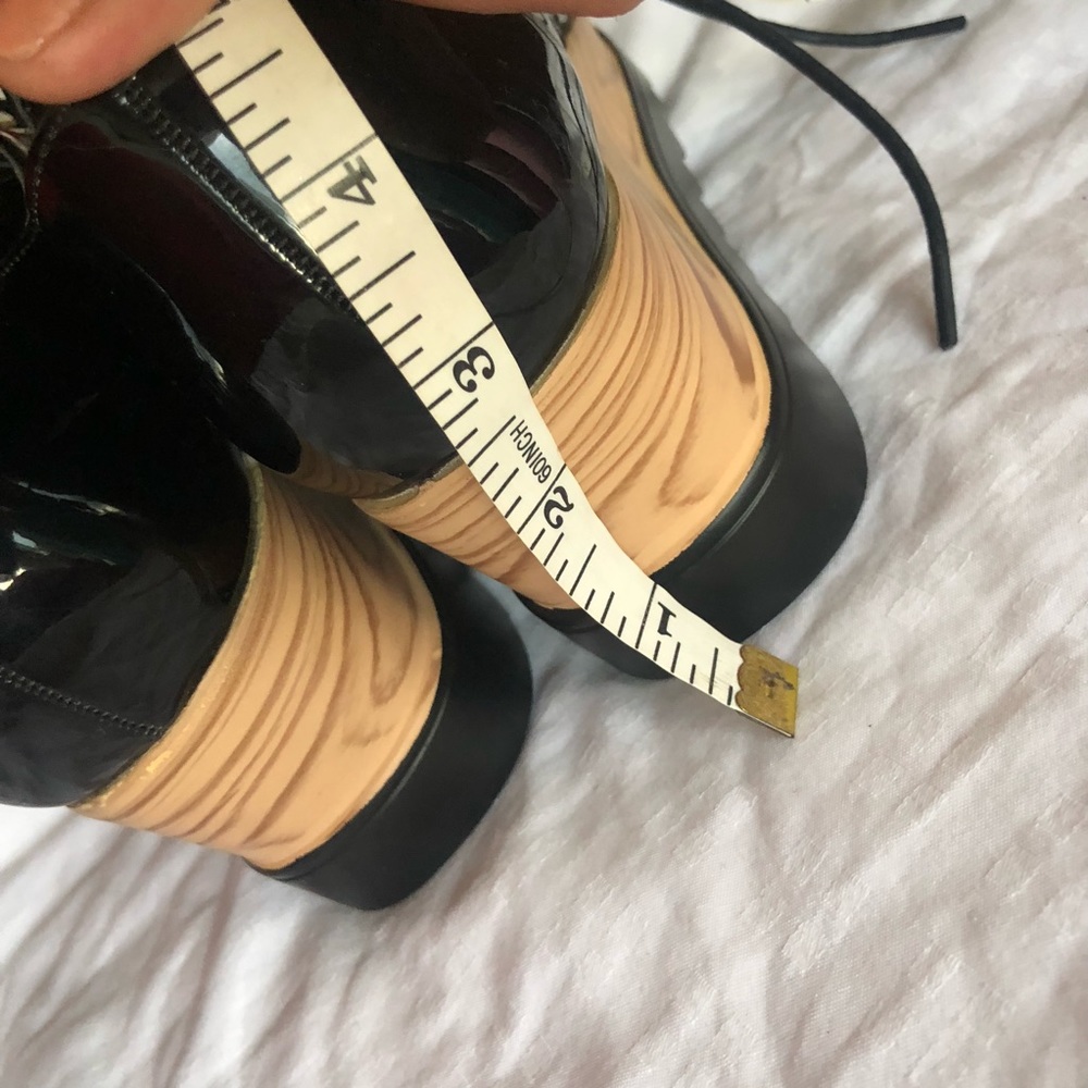 Shoes - Picture 10 of 16